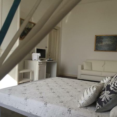B&B Di Mare E D'Azzurro Salerno Eksteriør billede