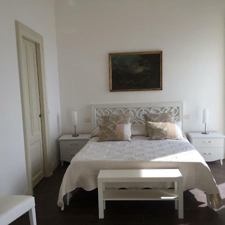 B&B Di Mare E D'Azzurro Salerno Eksteriør billede