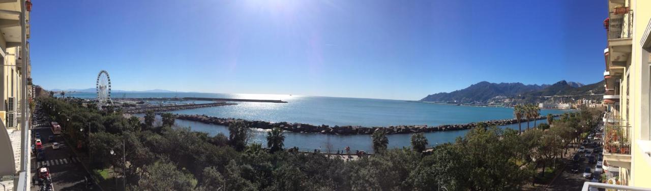 B&B Di Mare E D'Azzurro Salerno Eksteriør billede