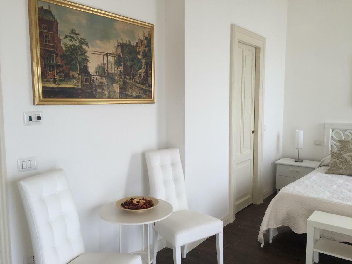 B&B Di Mare E D'Azzurro Salerno Eksteriør billede