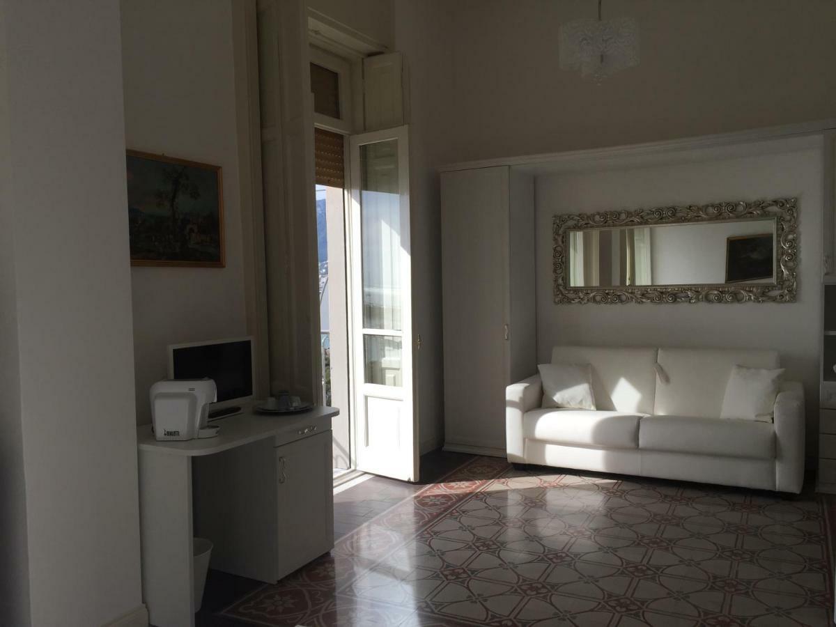 B&B Di Mare E D'Azzurro Salerno Eksteriør billede