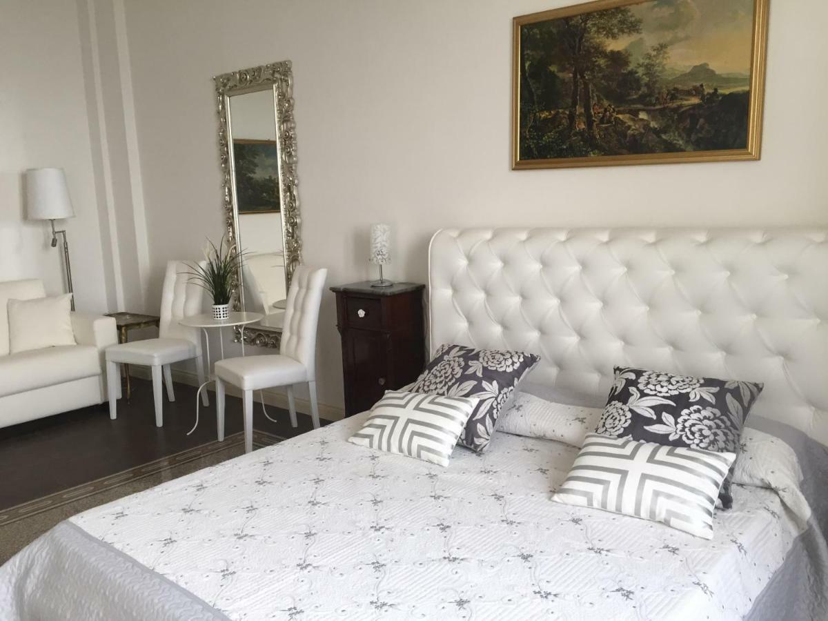 B&B Di Mare E D'Azzurro Salerno Eksteriør billede