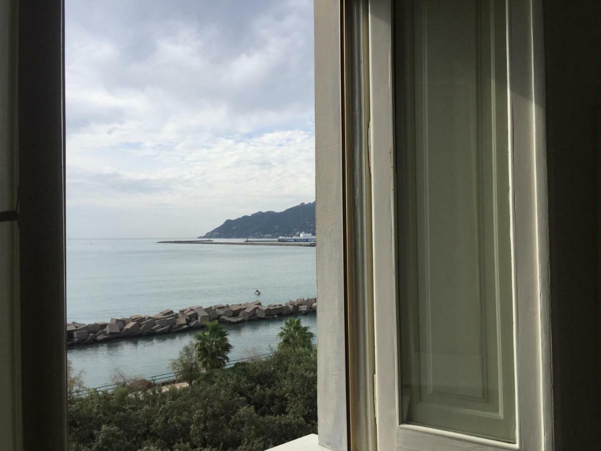 B&B Di Mare E D'Azzurro Salerno Eksteriør billede