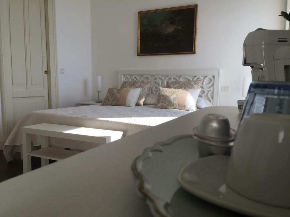 B&B Di Mare E D'Azzurro Salerno Eksteriør billede