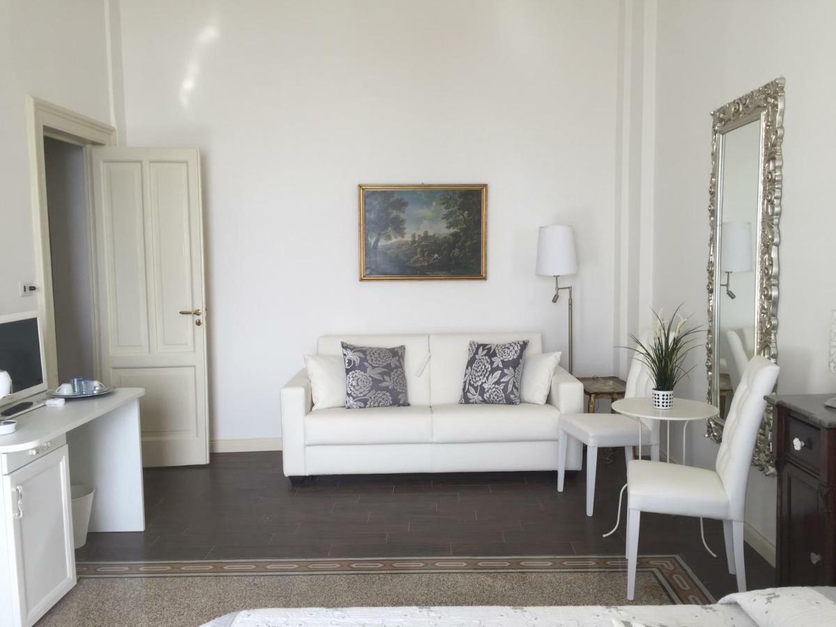 B&B Di Mare E D'Azzurro Salerno Eksteriør billede