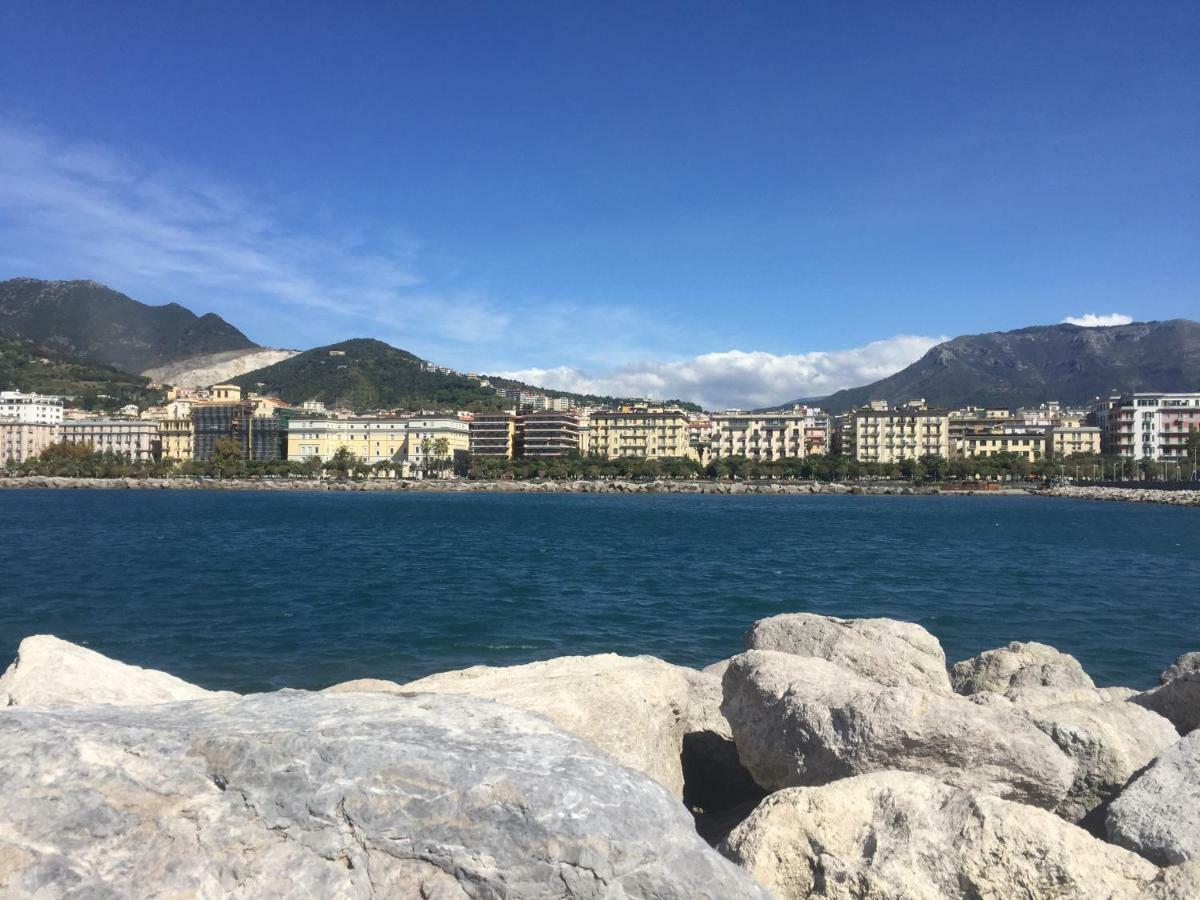 B&B Di Mare E D'Azzurro Salerno Eksteriør billede